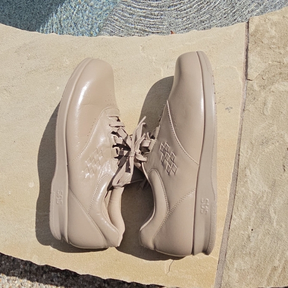 Nwot SAS Free Time (Mocha) Walking Shoe  11M - Picture 5 of 13